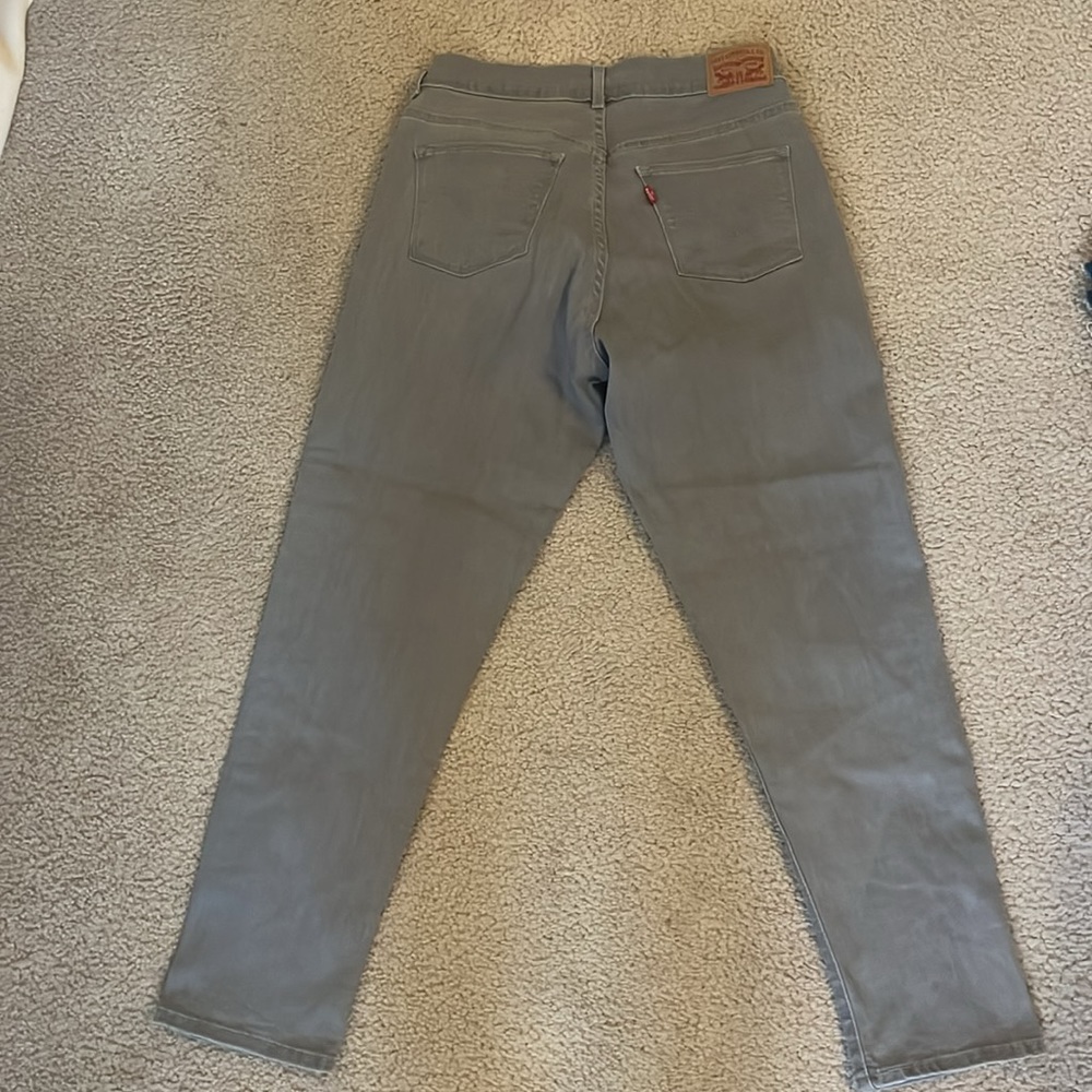 Levi’s - Picture 3 of 4